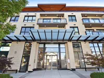 301-3028 Arbutus Street - 4