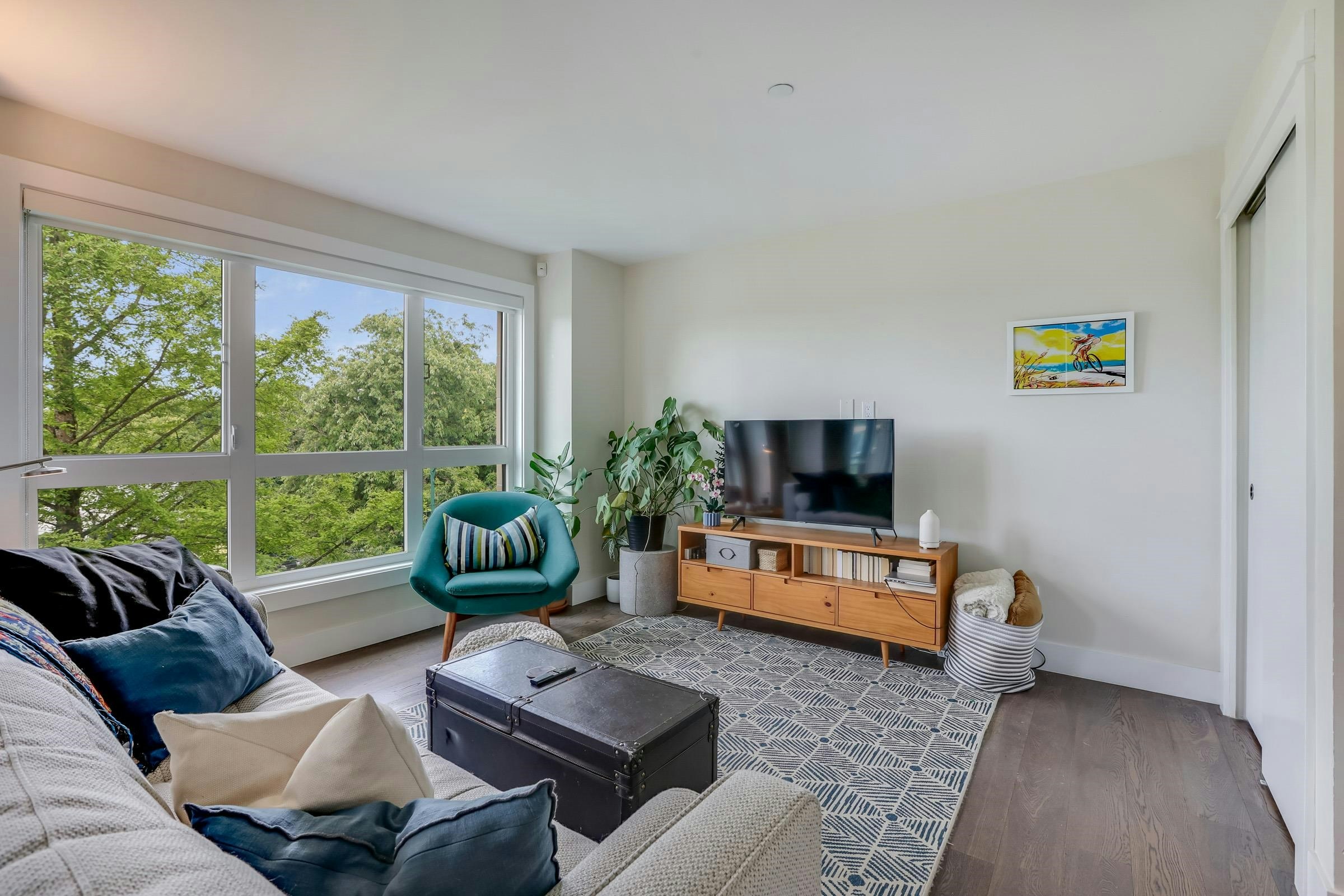 301-3028 Arbutus Street - 5