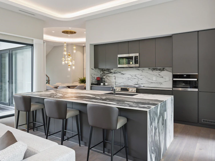 6363 Buckingham Drive, Burnaby, BC, V5E 4B5 - 6
