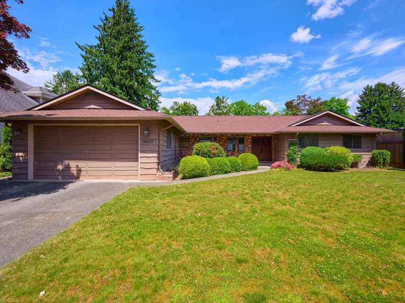 19437 119b Avenue, Pitt Meadows BC V3Y 1J9