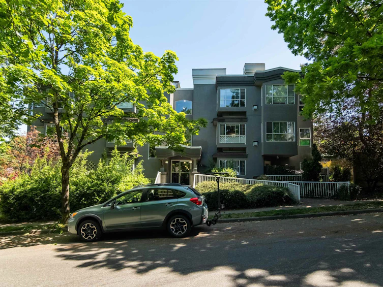 PH1-120 Garden Drive, Vancouver, BC, V5L 4P4