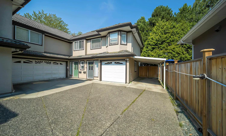 2-8491 Blundell Road