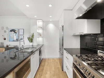 308-168 E 35th Avenue - 3
