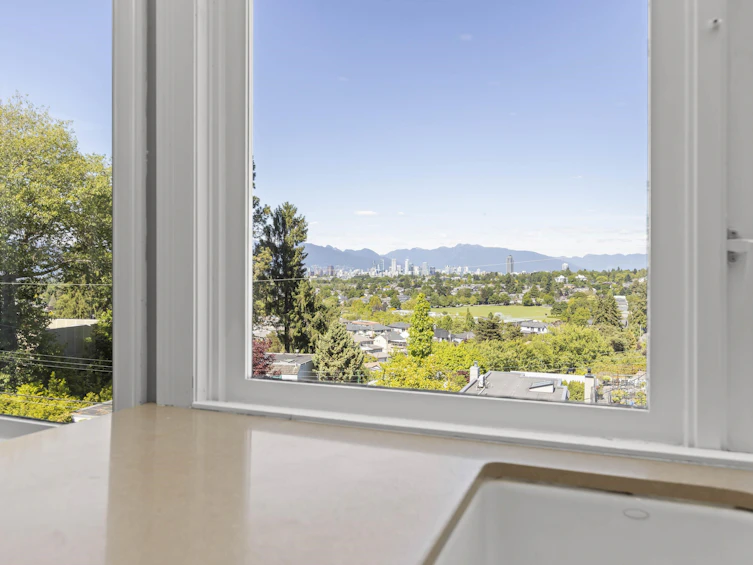 4394 Quesnel Drive, Vancouver, BC, V6L 2X6 - 2
