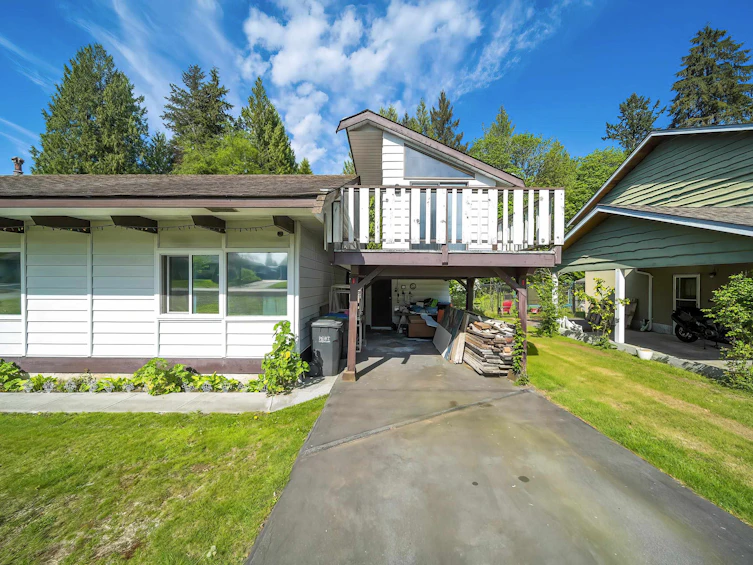 4067 Sefton Street, Port Coquitlam, BC, V3B 3S5 - 3