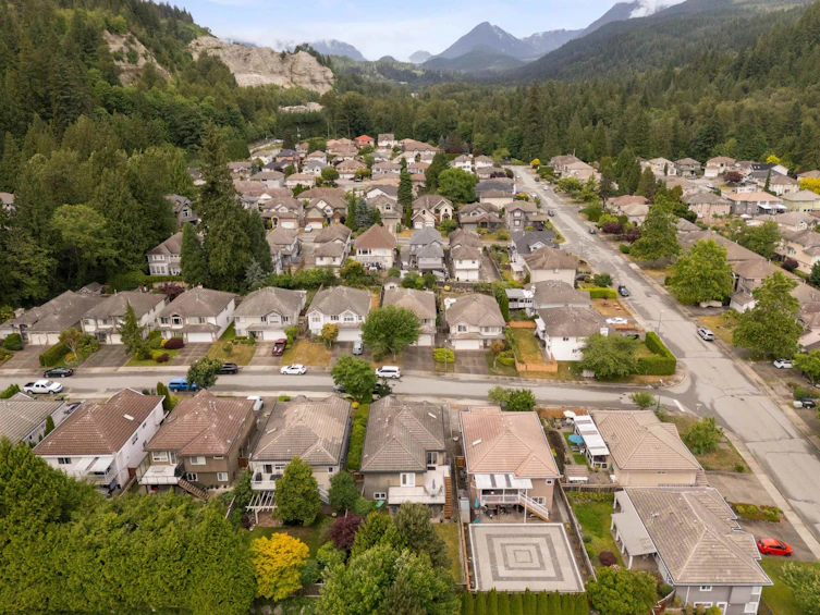 3350 Thor Court, Coquitlam, BC, V3E 3A7 - 35
