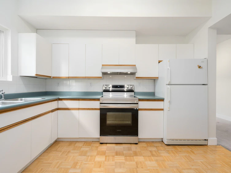 3350 Thor Court, Coquitlam, BC, V3E 3A7 - 20