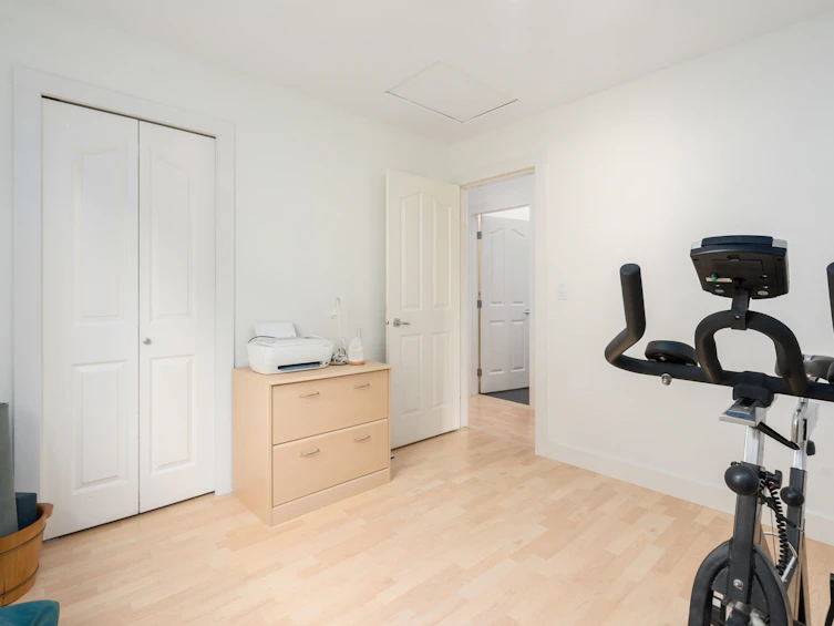 3350 Thor Court, Coquitlam, BC, V3E 3A7 - 18