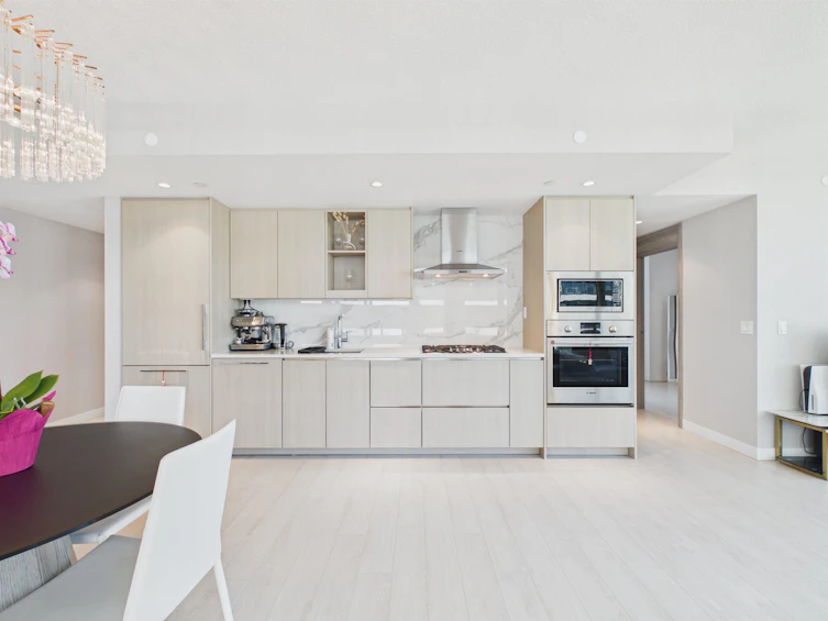 837-3328 No. 3 Road, Richmond, BC, V6X 0X1 - 3