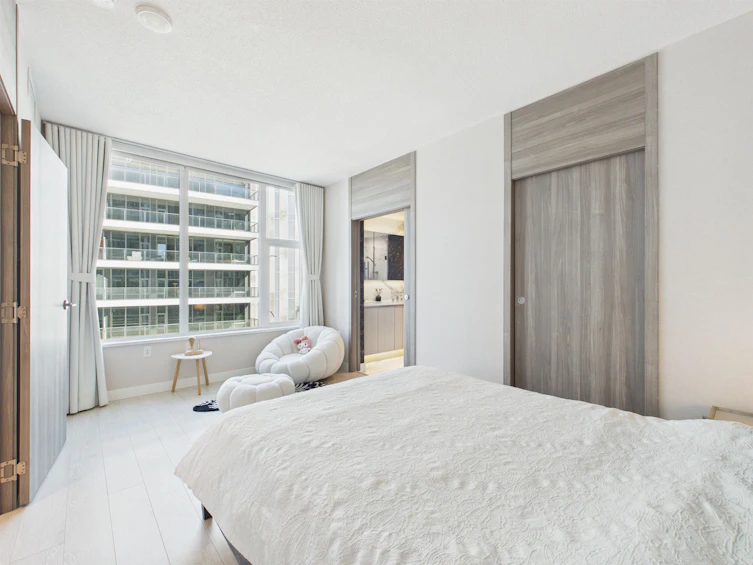 837-3328 No. 3 Road, Richmond, BC, V6X 0X1 - 10