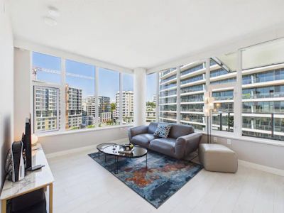 837-3328 No. 3rd - 4