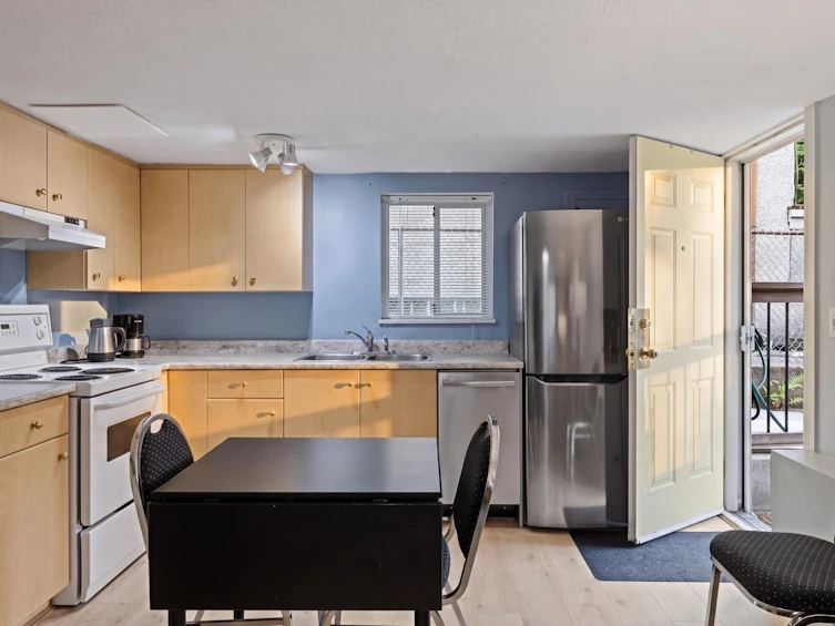 2273 E 2nd Avenue, Vancouver, BC, V5N 1G1 - 25