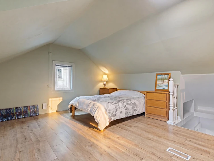 2273 E 2nd Avenue, Vancouver, BC, V5N 1G1 - 18