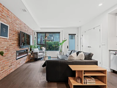 2726 Spring Street - 4