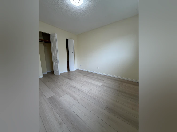 5794 Lanark Street, Vancouver, BC, V5P 2Y5 - 12
