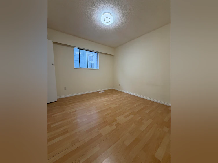 5794 Lanark Street, Vancouver, BC, V5P 2Y5 - 6