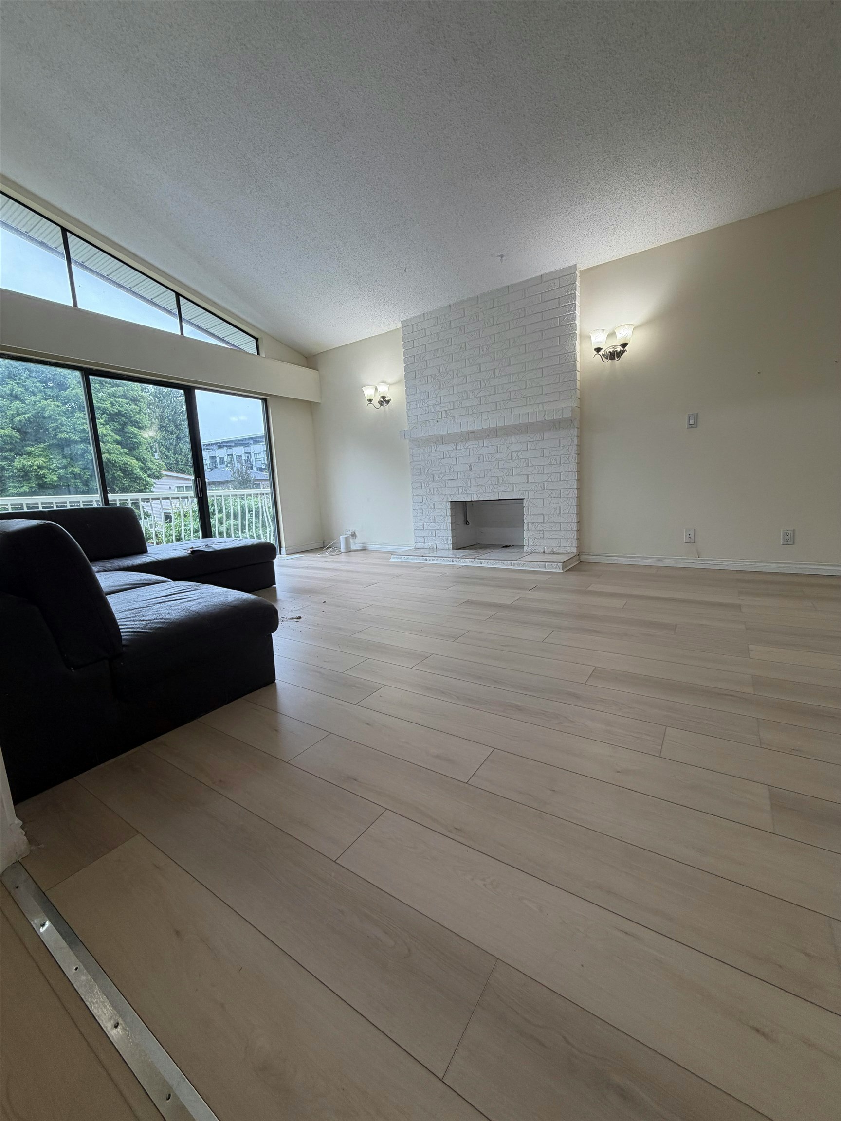 5794 Lanark Street - 3