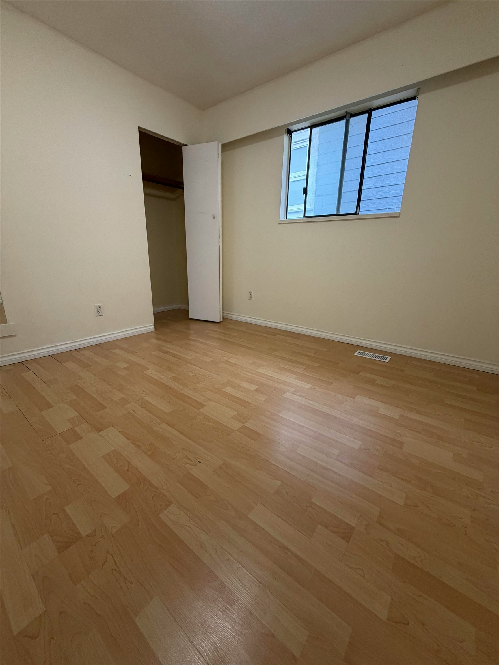 5794 Lanark Street, Vancouver, BC, V5P 2Y5 - 7
