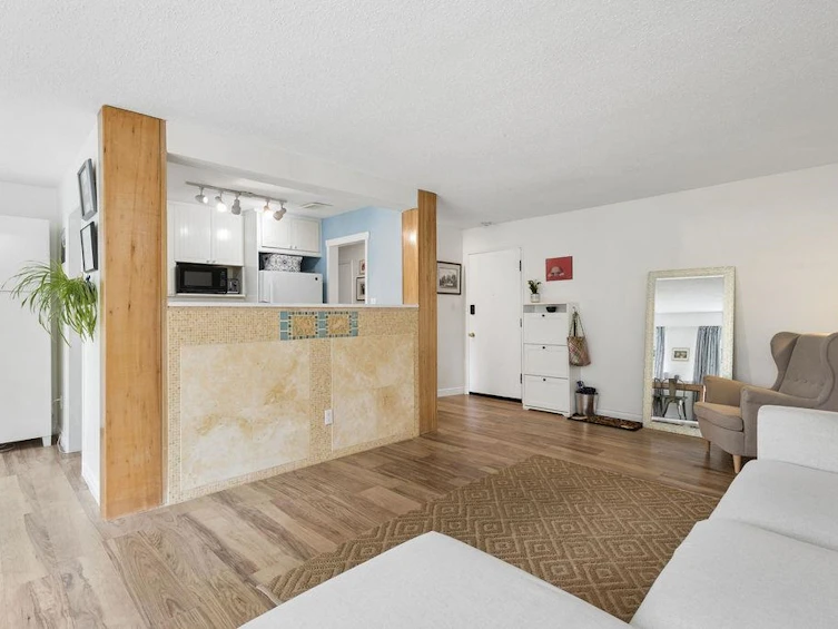 207-2494 Cornwall Avenue, Vancouver, BC, V6K 1B8 - 4