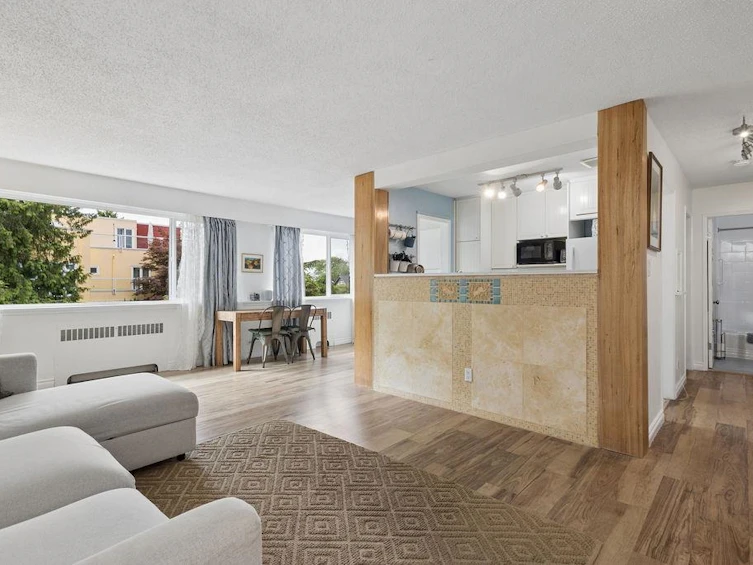 207-2494 Cornwall Avenue, Vancouver, BC, V6K 1B8 - 2