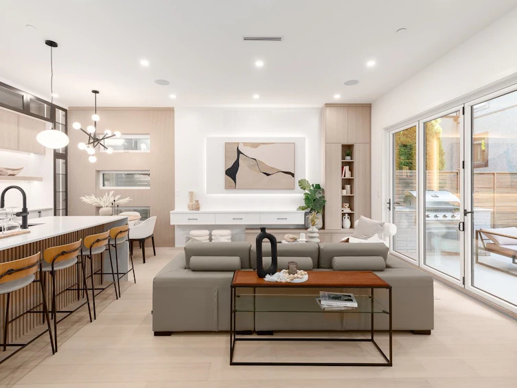 477 W 20th Avenue, Vancouver, BC, V5Y 2C7