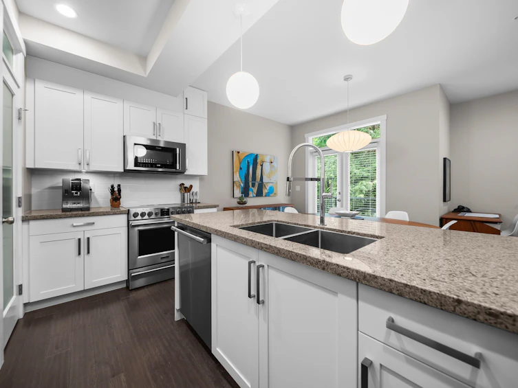 23-35298 Marshall Road, Abbotsford, BC, V3G 0E2 - 11