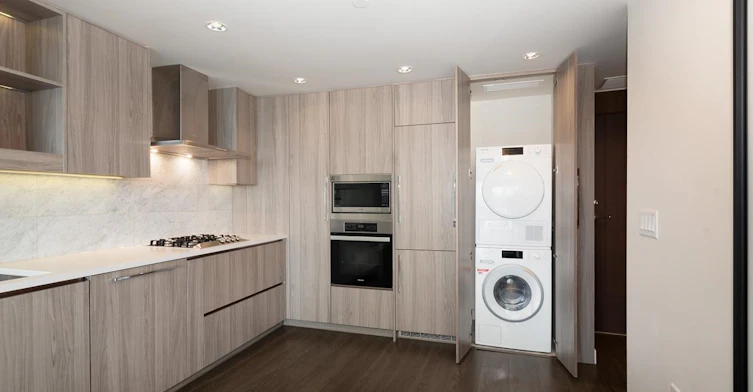 2403-89 Nelson Street, Vancouver, BC, V6Z 0E7 - 14
