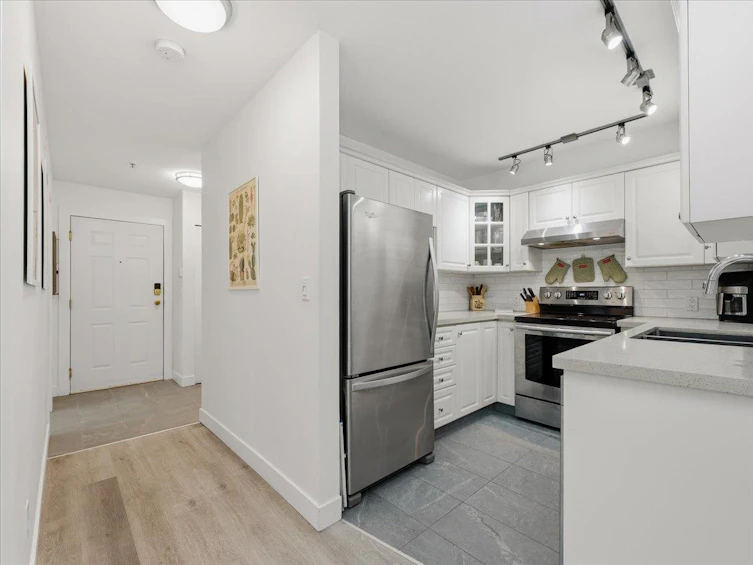 112-155 E 3rd Street, North Vancouver, BC, V7L 1E5 - 21