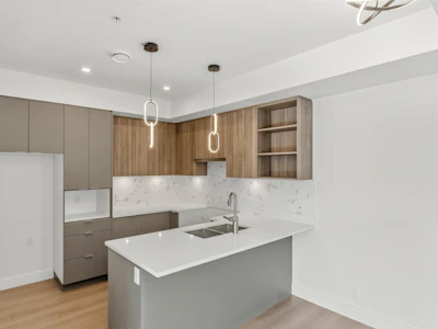 312-2233 156 Street - 3