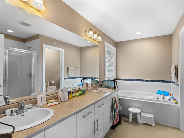 13735 230a Street, Maple Ridge, BC, V4R 0C9 - 12