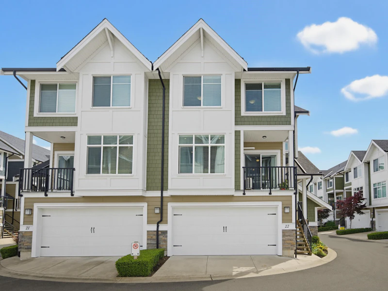 22 - 7374 194a Street, Surrey BC