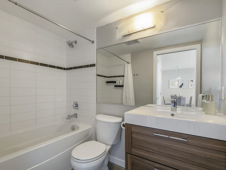 903-688 Abbott Street, Vancouver, BC, V6B 0B9 - 16