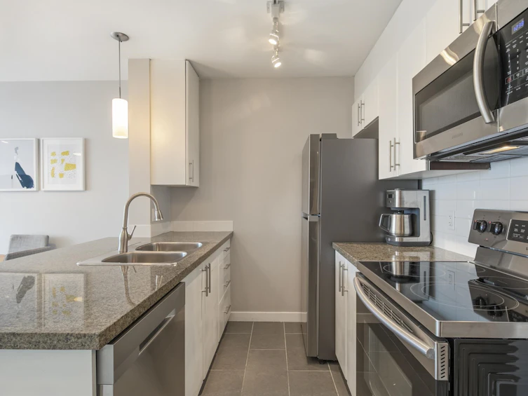 903-688 Abbott Street, Vancouver, BC, V6B 0B9 - 3