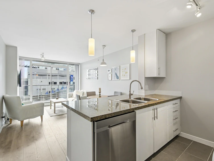 903-688 Abbott Street, Vancouver, BC, V6B 0B9 - 2