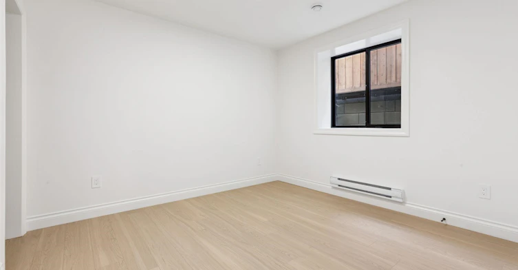 811 Madison Avenue, Burnaby, BC, V5C 0P6 - 8