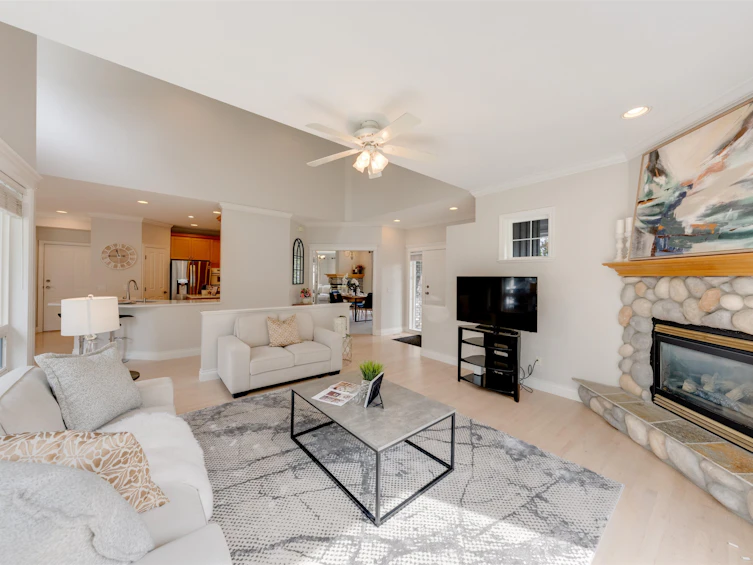 16330 Lincoln Woods Court, Surrey, BC, V3Z 0J8 - 6