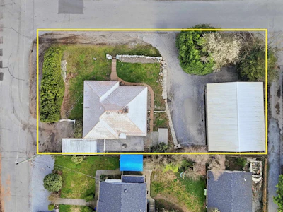 7489 Maple Street - 2