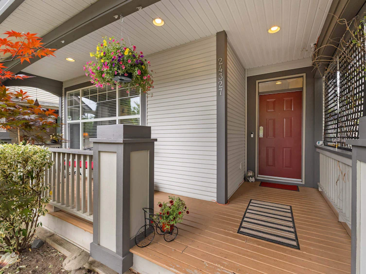 24327 102 Avenue, Maple Ridge, BC, V2W 1X9 - 2