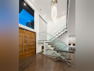 985 Eyremount Drive - 4