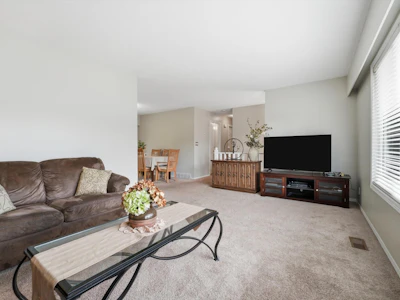 31821 Silverdale Avenue - 4
