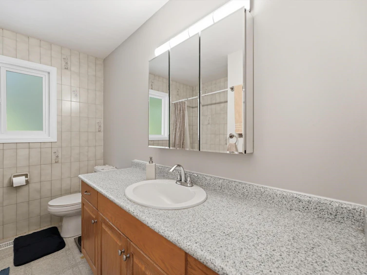 31821 Silverdale Avenue, Mission, BC, V2V 2K8 - 21