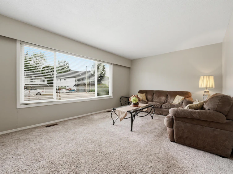 31821 Silverdale Avenue, Mission, BC, V2V 2K8 - 4