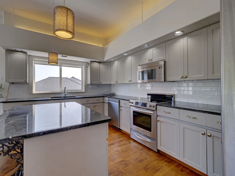 803 Oceanmount Boulevard, Gibsons, BC, V0N 1V8 - 11