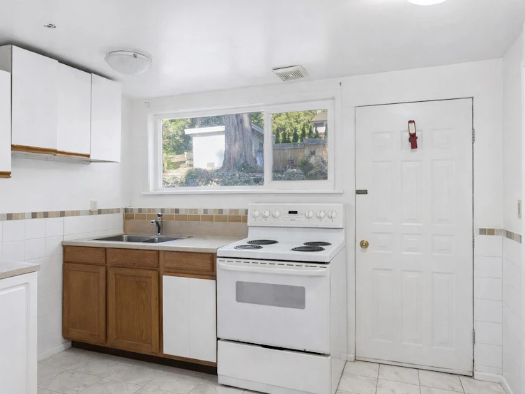 922 Canyon Boulevard, North Vancouver, BC, V7R 2J8 - 18