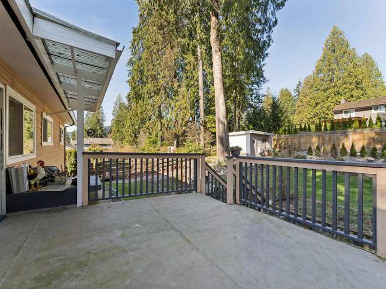 922 Canyon Boulevard, North Vancouver, BC, V7R 2J8 - 9