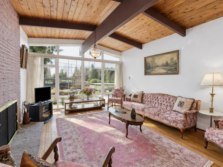 922 Canyon Boulevard, North Vancouver, BC, V7R 2J8 - 4