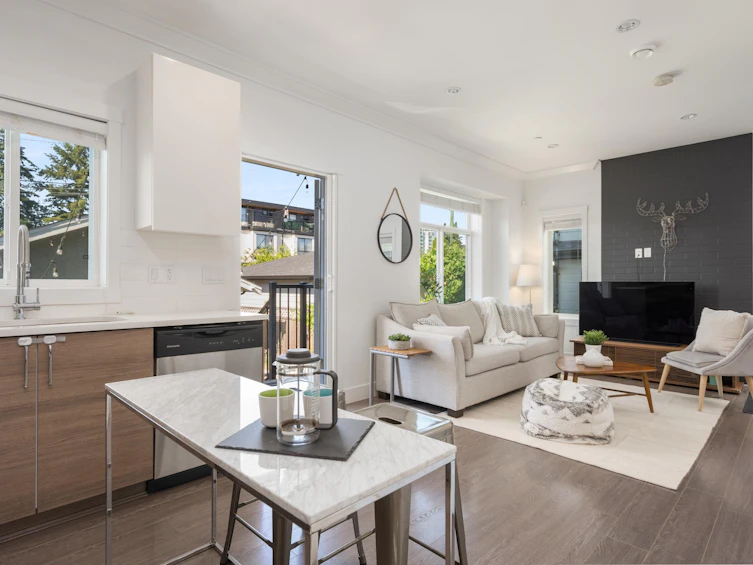 2275 E 34th Avenue, Vancouver, BC, V5P 1A9 - 9