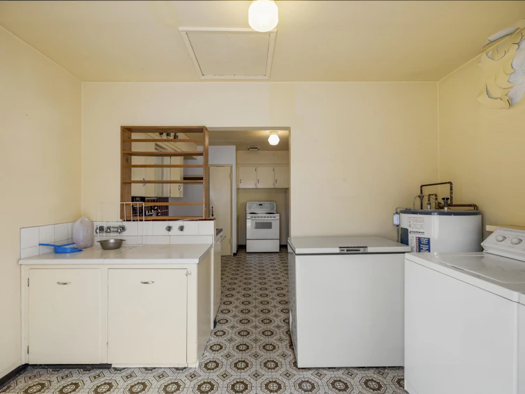 7544 Main Street, Vancouver, BC, V5V 3R6 - 34