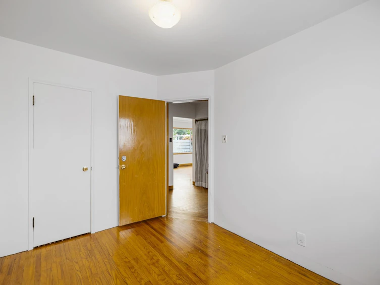 7544 Main Street, Vancouver, BC, V5V 3R6 - 24