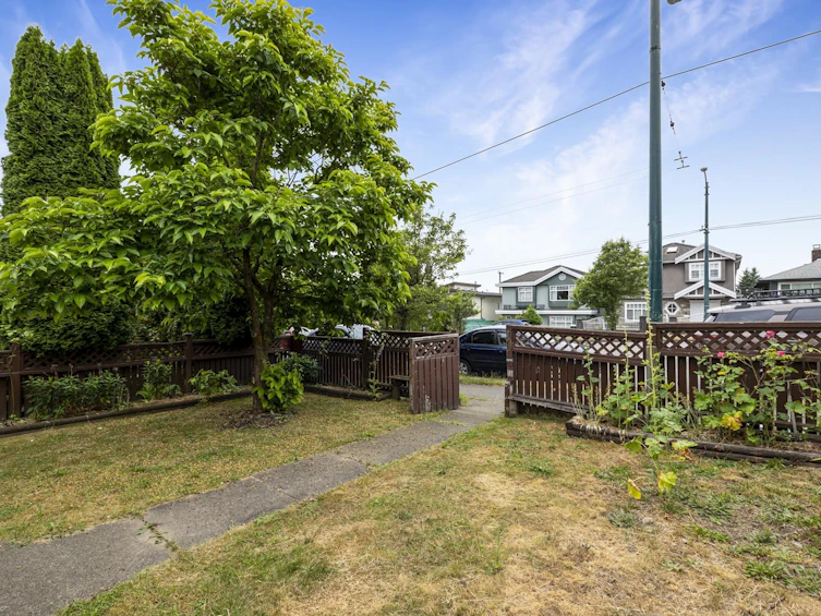 7544 Main Street, Vancouver, BC, V5V 3R6 - 8